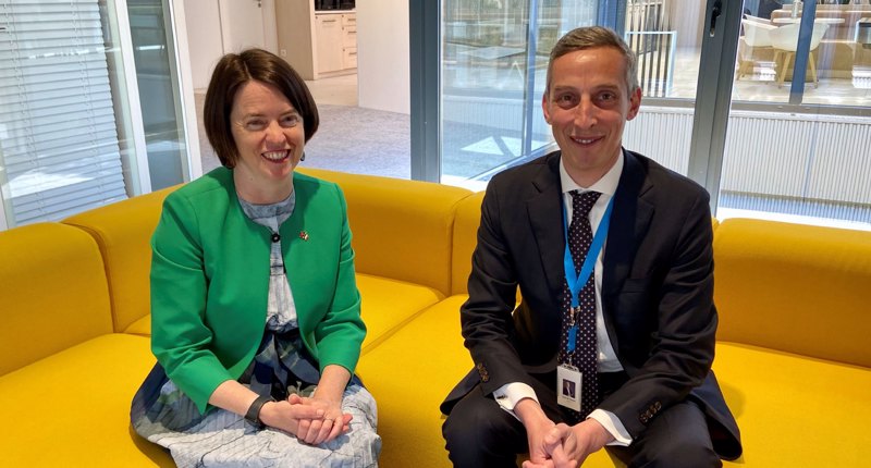 Irish Ambassador Visits FinTrU Porto Office